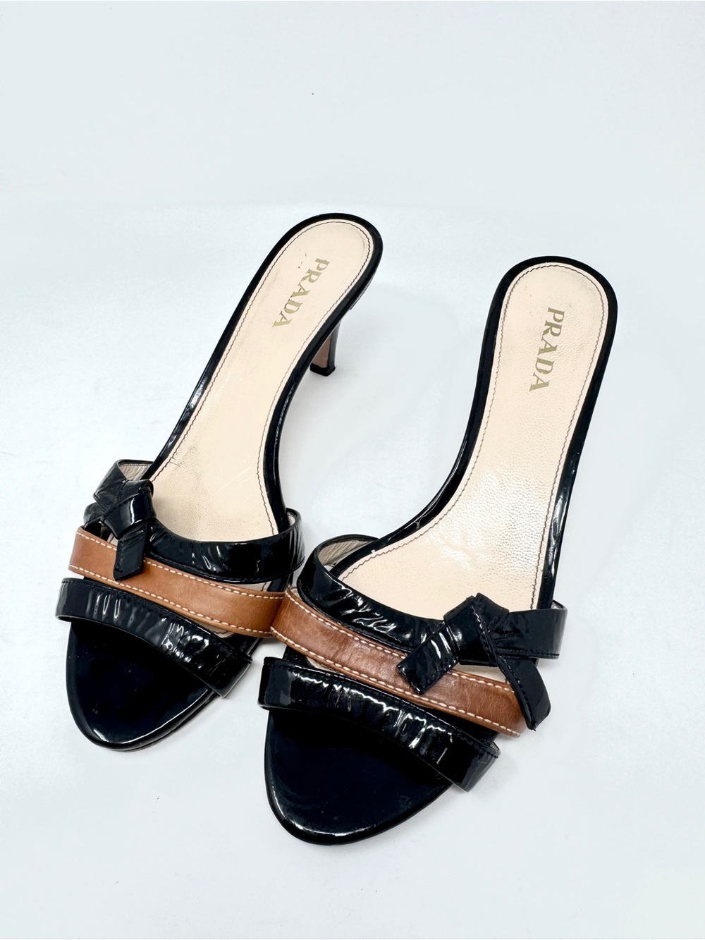 Prada Women's Black Brown Patent Leather Bow Kitten Heel Slide Mules Sandals - Picture 2 of 11
